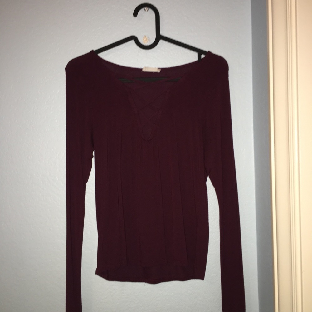 Soft Small maroon long sleeve with cut out